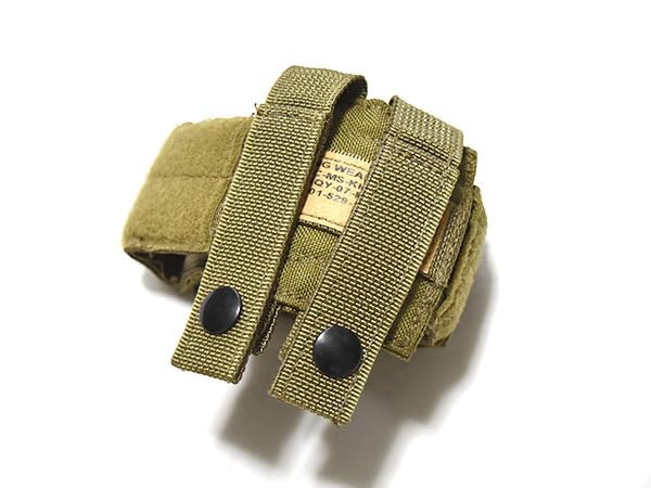 米軍実物 EAGLE ウェポン ベルト キャッチ ウェポンキャッチ AOR2 Amazon.co.jp: 米軍実物 EAGLE ウェポン ベルト キャッチ